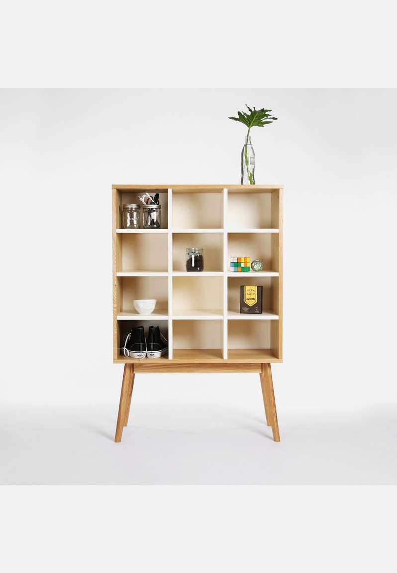 Radius Bookshelf. Solid American Oak with Oak Veneer Shelves. (White)