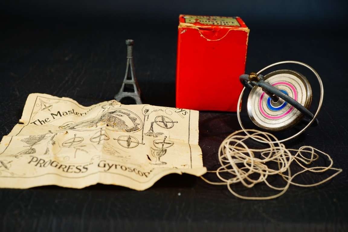 Vintage Progress Gyroscope Top British Made Blackpool with Box