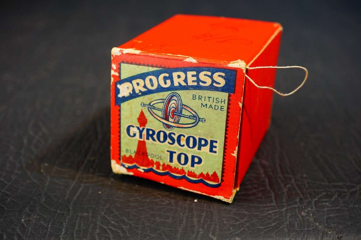 Vintage Progress Gyroscope Top British Made Blackpool with Box