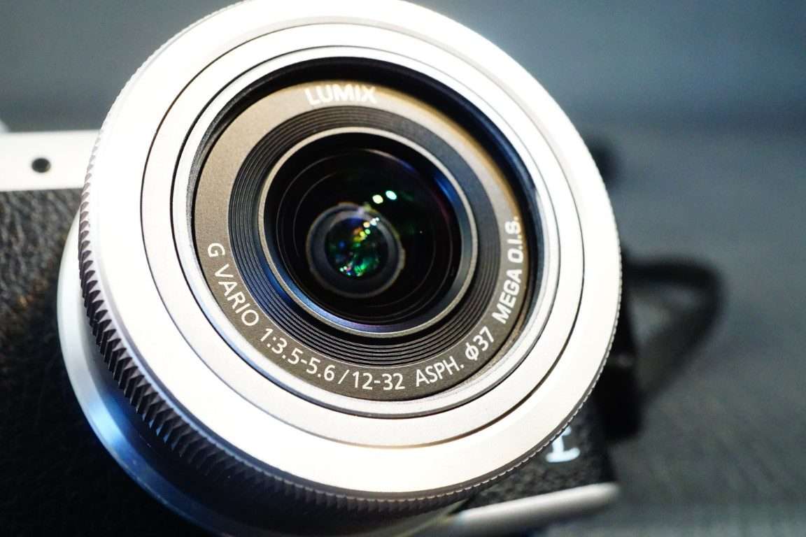 Panasonic DMC-GF7 LUMIX Camera with 12-32mm Lens Mirrorless Digital Camera Kit