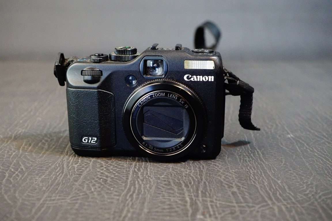 Canon PowerShot G12 10MP 5x Optical Zoom Digital Camera