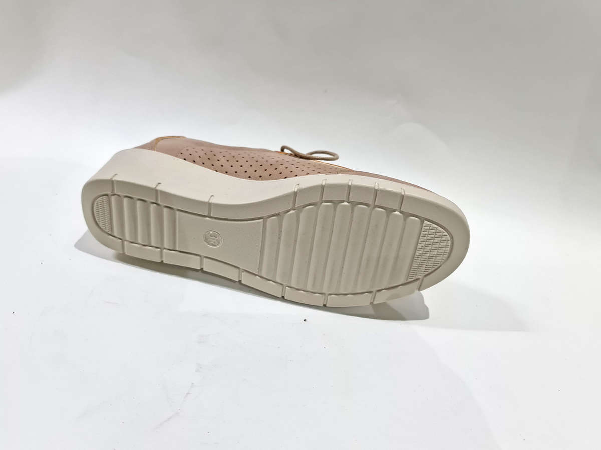 Women Comfort Shoe  - Size  5 6 7 left