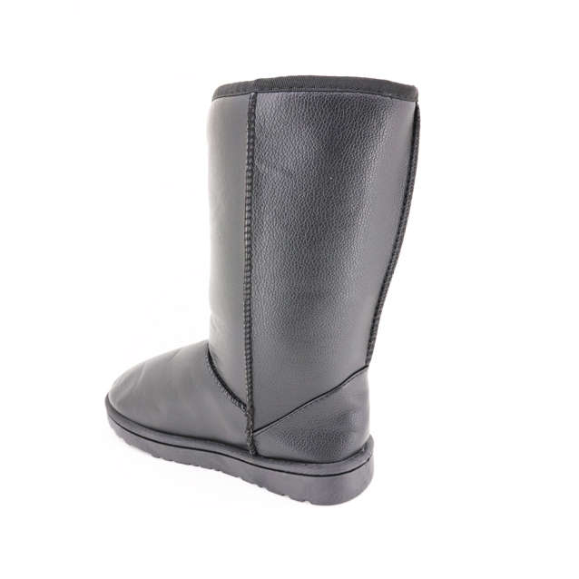 UGG Womens Classic  Leather Boot