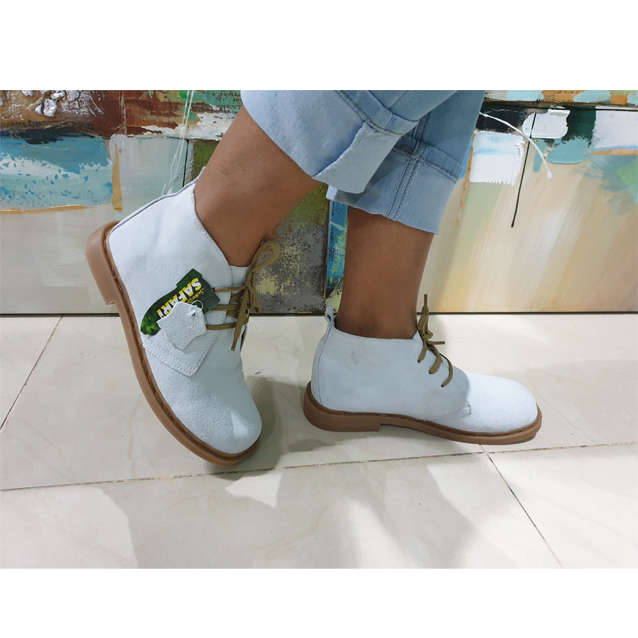 Ladies Safari White Vellie - 4 5 6 7 8 left