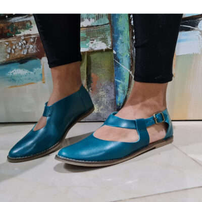 Ladies Side Buckle Flat Pump size 7 left