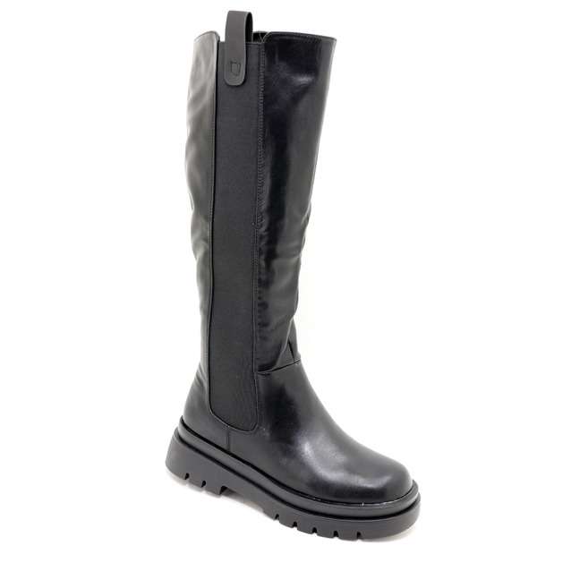 Chunky Chelsea Boots - Size 7 8 Left