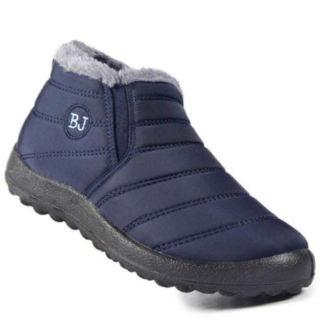 Waterproof Warm Boot -Size  4 5 6 left