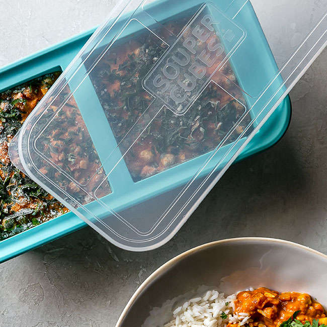 2 Cup Silicone Food Storage Tray With Lid