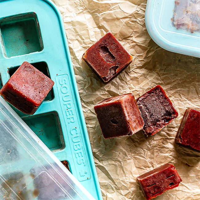 2 Tablespoon Silicone Food Storage Tray With Lid