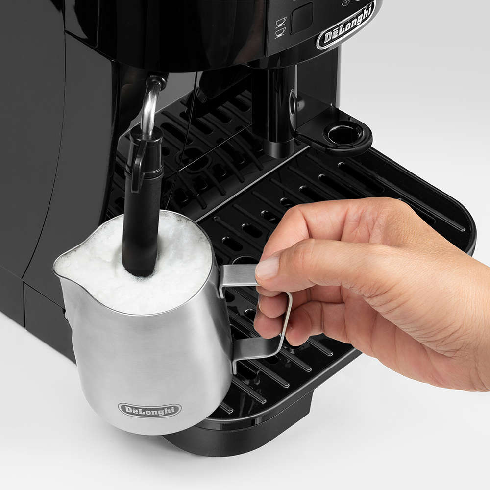 Magnifica S Bean To Cup Coffee Machine, ECAM12.121.B
