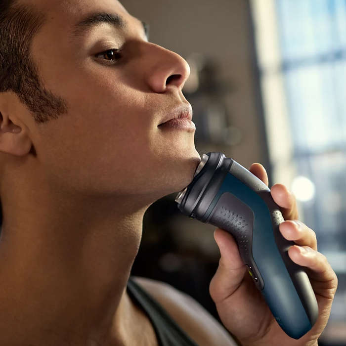 1000 Series Wet Or Dry Cordless Shaver