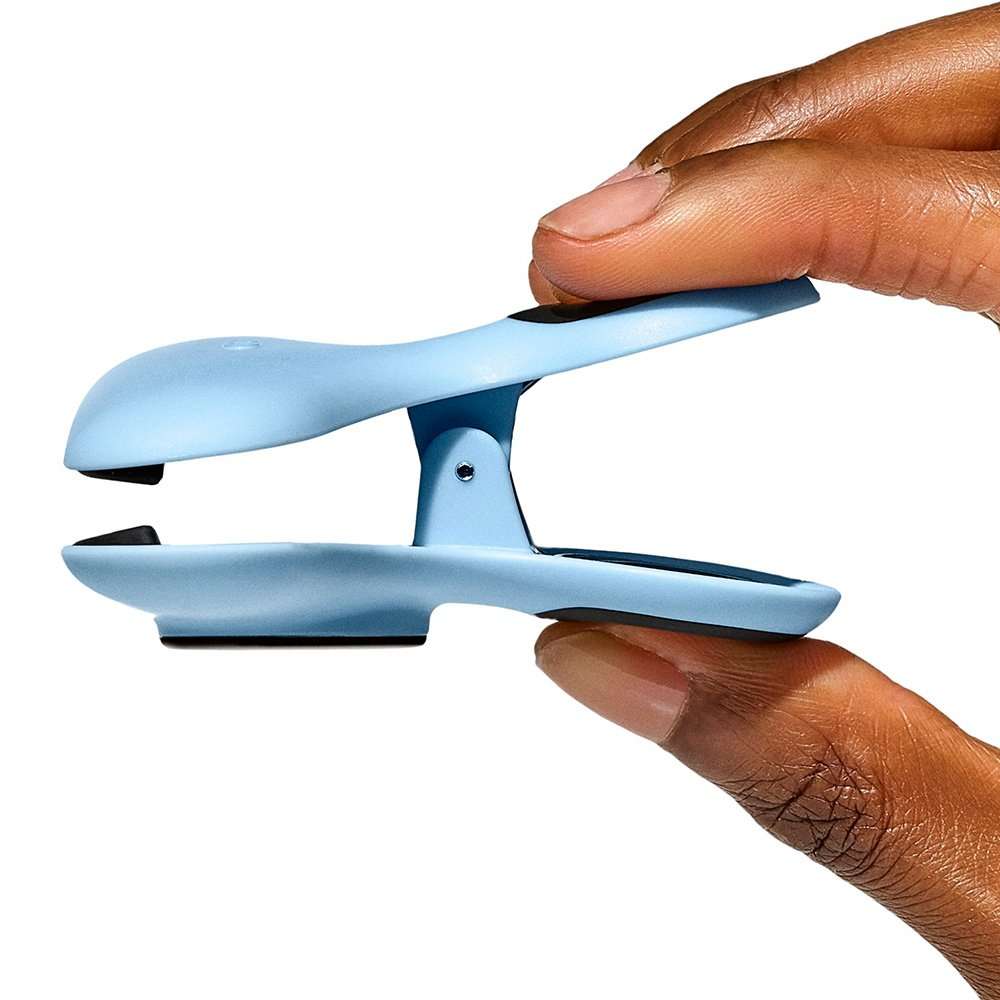 Good Grips Heavy Duty Clips, Set of 4