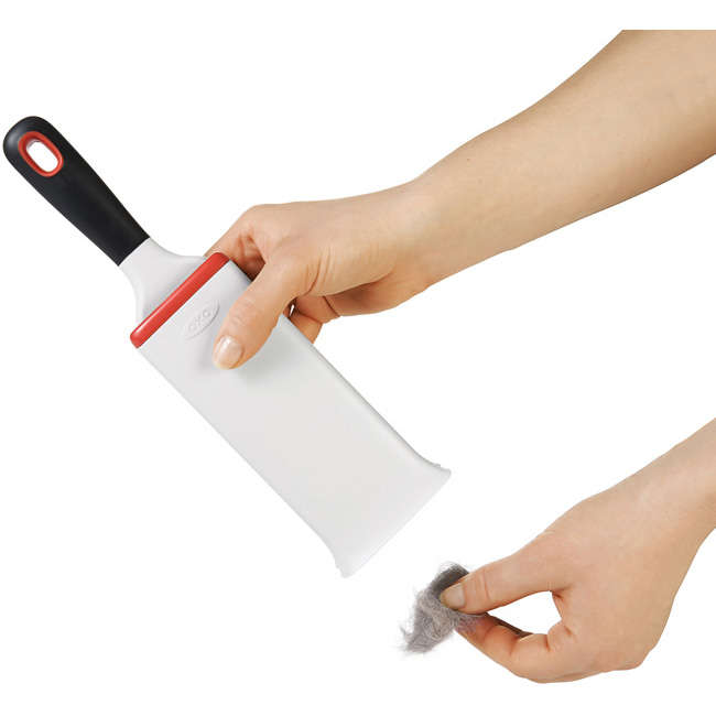 Good Grips Furlifter Self Cleaning Garment Brush