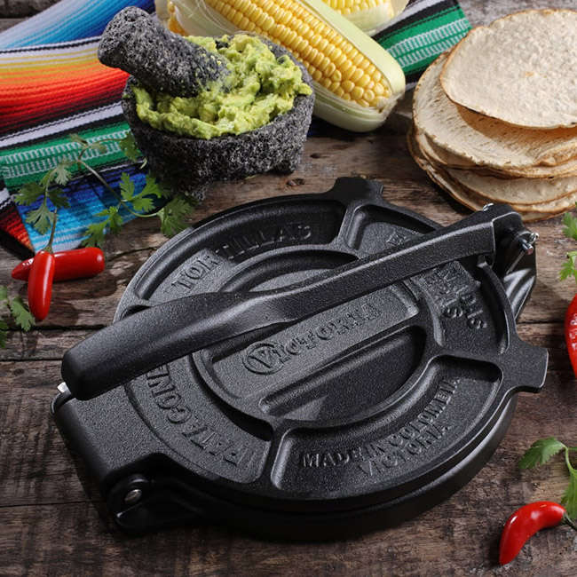 Seasoned Cast Iron Tortilla Press, 25cm