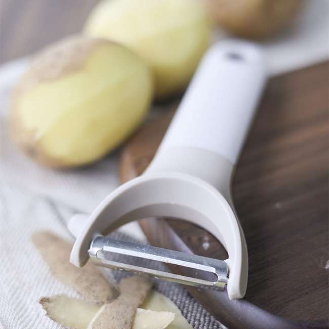 Y Shaped Peeler