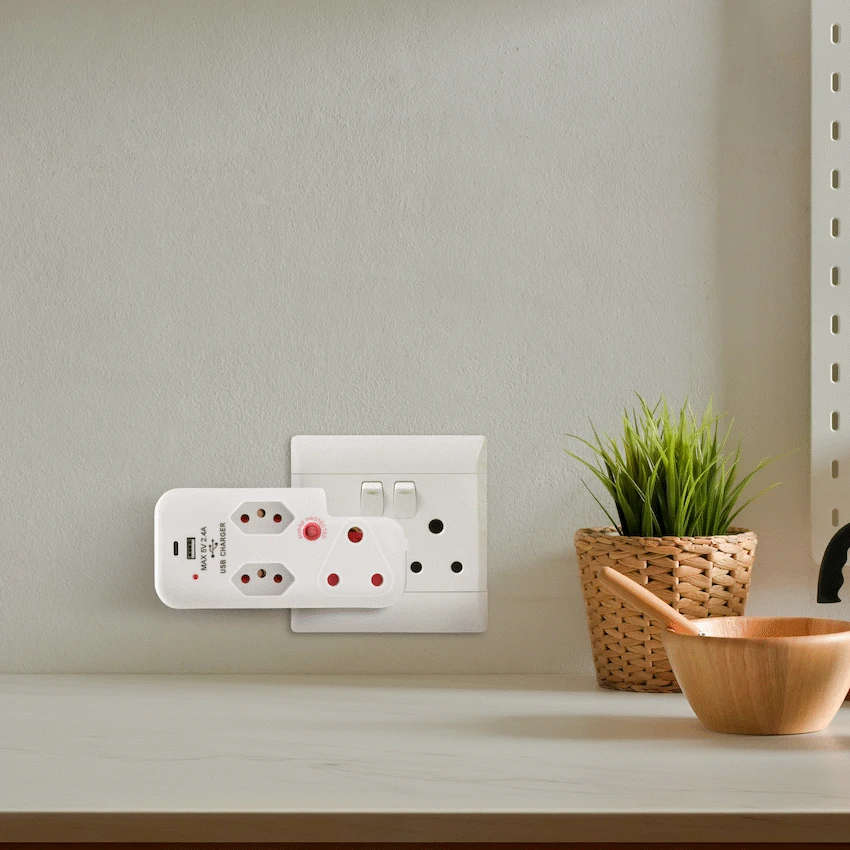 Ellies 3 Way Medium Surge Adaptor with Type C + USB - White