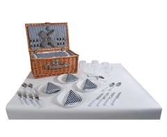 4-Person Wicker Picnic Basket