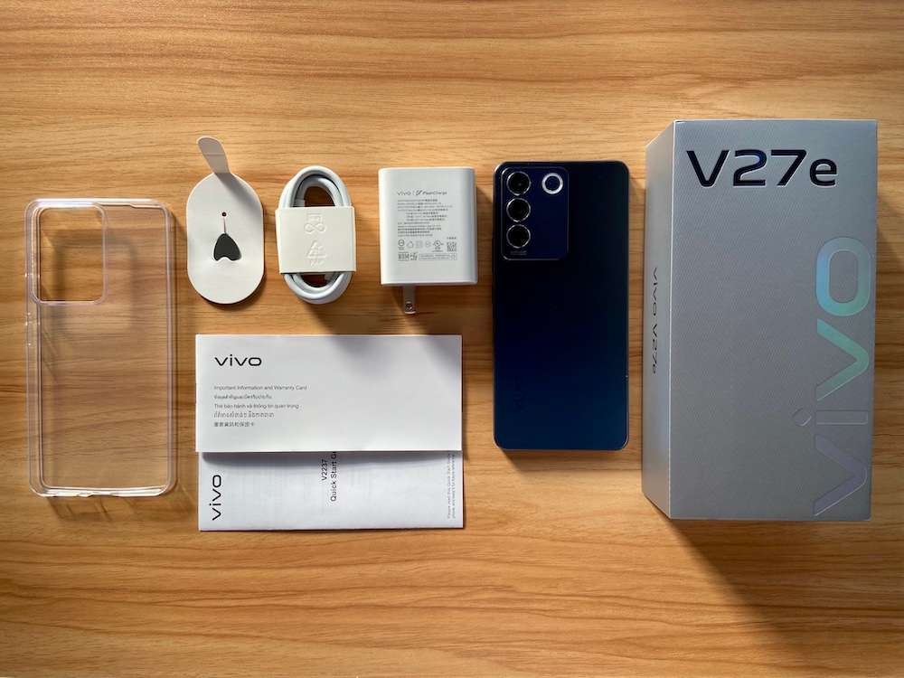 VIVO V27e 256GB DUAL SIM
