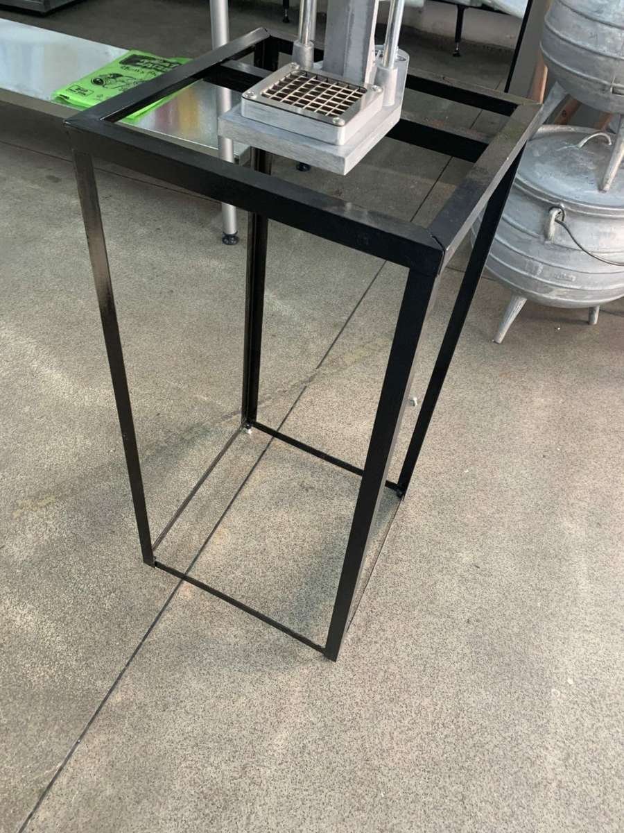 Chip Cutter Stand (Medium/large)