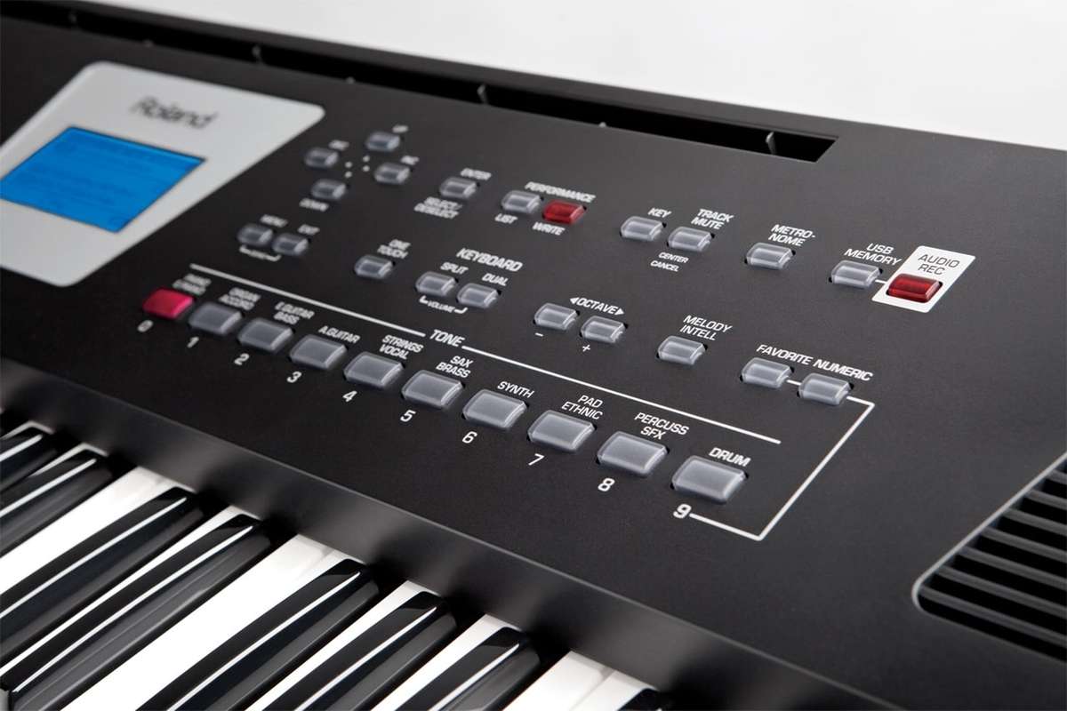 Roland BK-3 Backing Keyboard