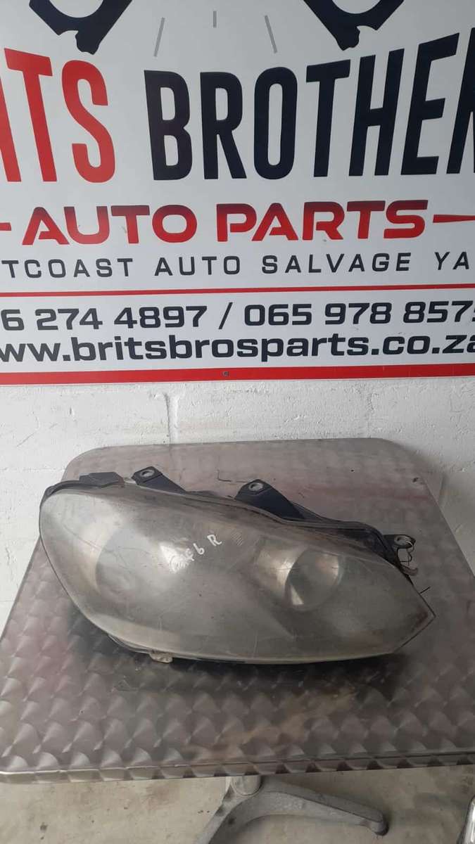 Vw Golf 6 Right Headlight