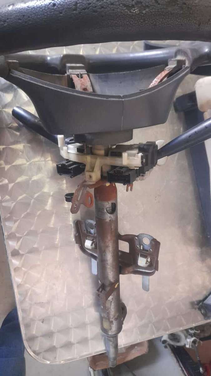 1999 Toyota corolla steering column