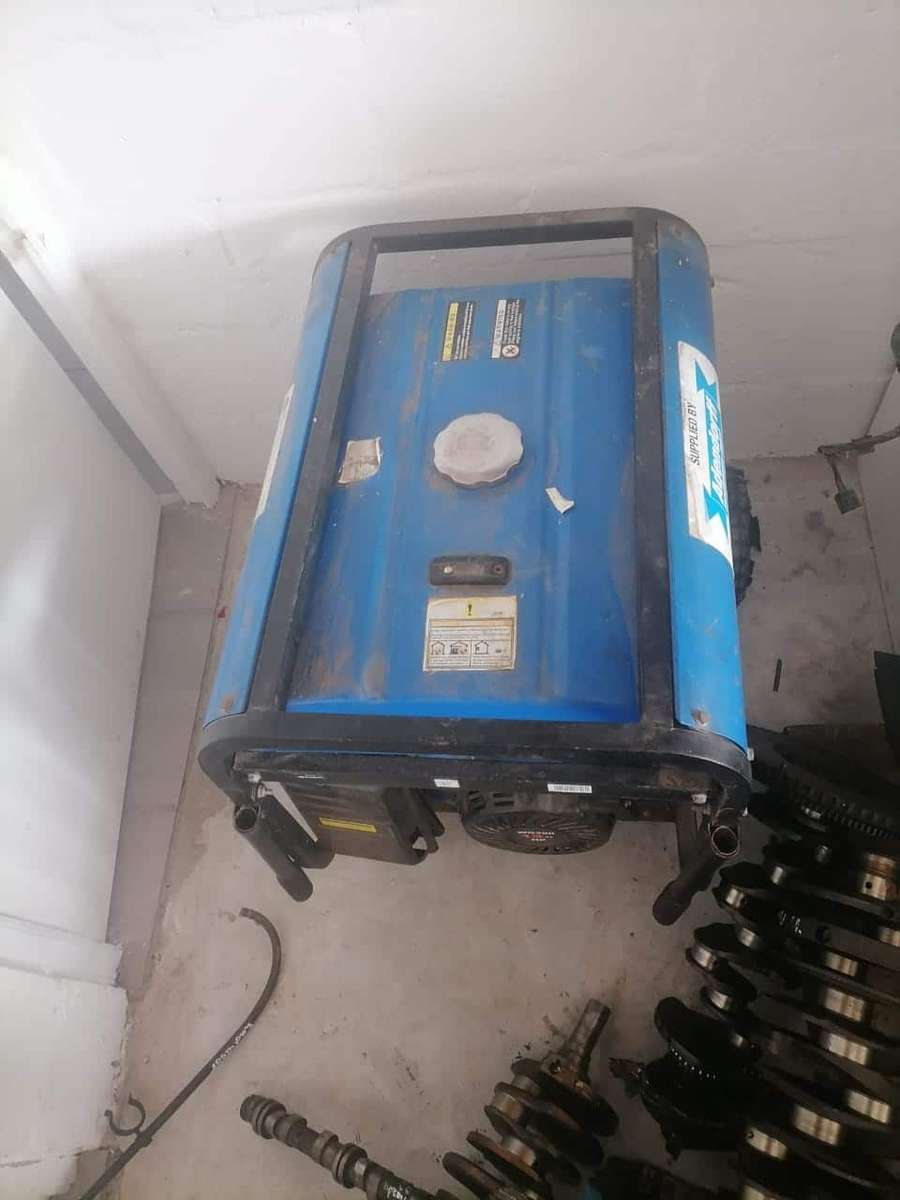 Mac Afric WH6500E Generator