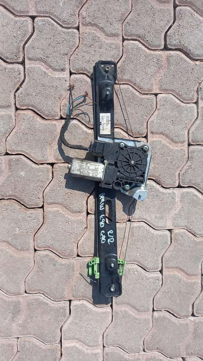BMW E90 Right Rear Window Mechanism