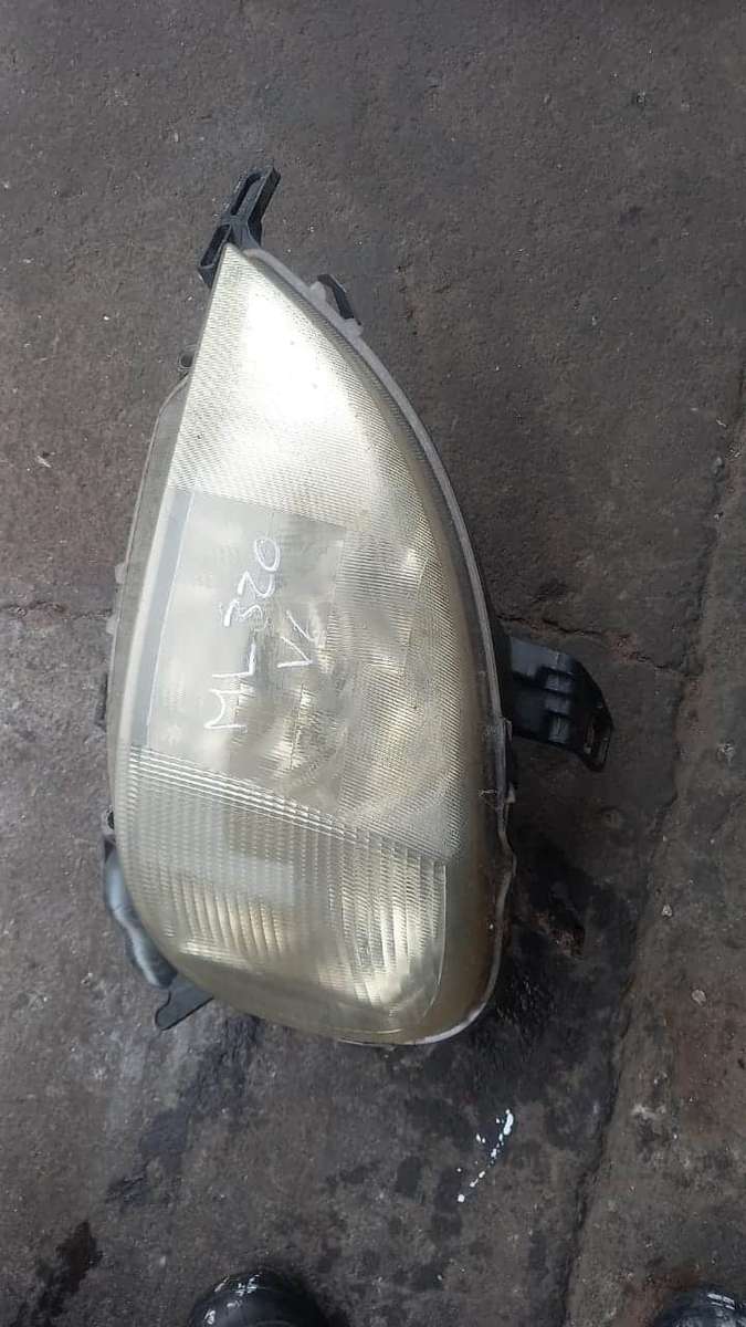 2003 Mercedes Ml320 W163 left headlight