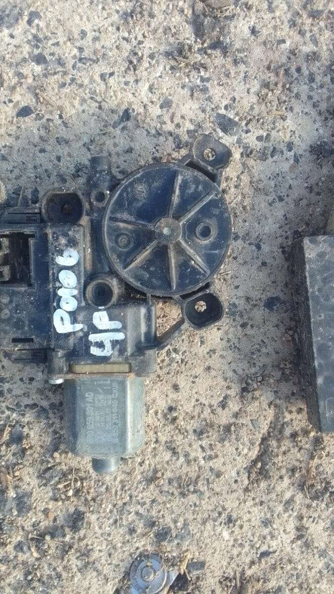Volkswagen Polo 6 Left Front Window Mechanism Motor -