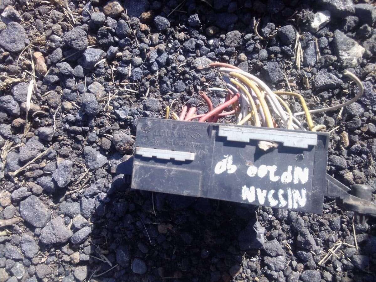 Nissan NP200 Fuse Box -