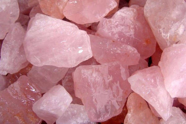 Rough rose quartz - per kilogram - Silver Hills 1.20kg