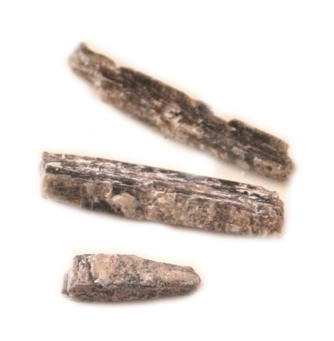 Kyanite Zambian sticks 2 to 4cm long