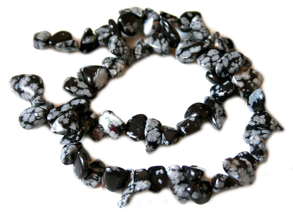 Snowflake obsidian, side-drilled chips. 40cm
