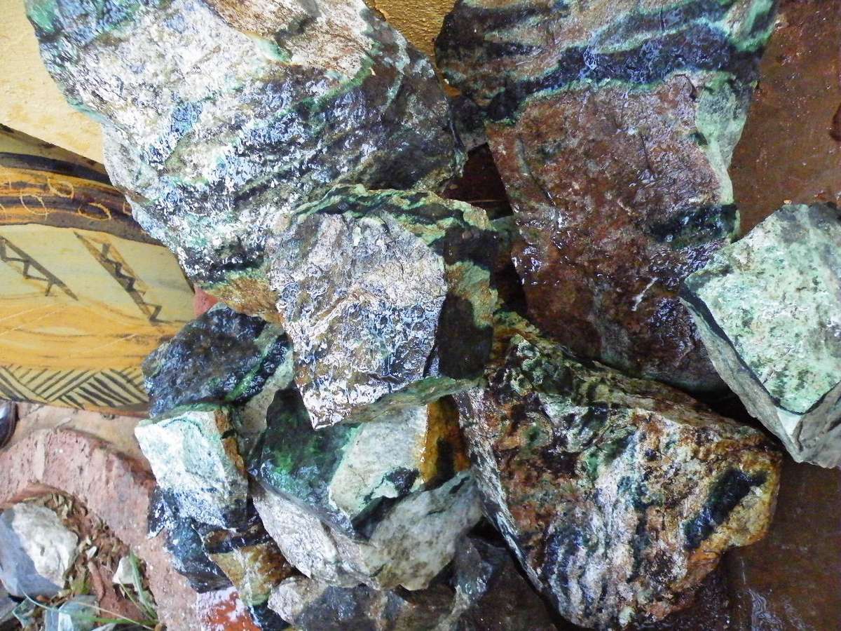 Transvaal Jade/Green Grossular Garnet Rough Stone Per Kg - Silver Hills 1kg