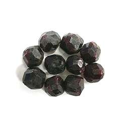 Rough well formed garnet 3-8mm