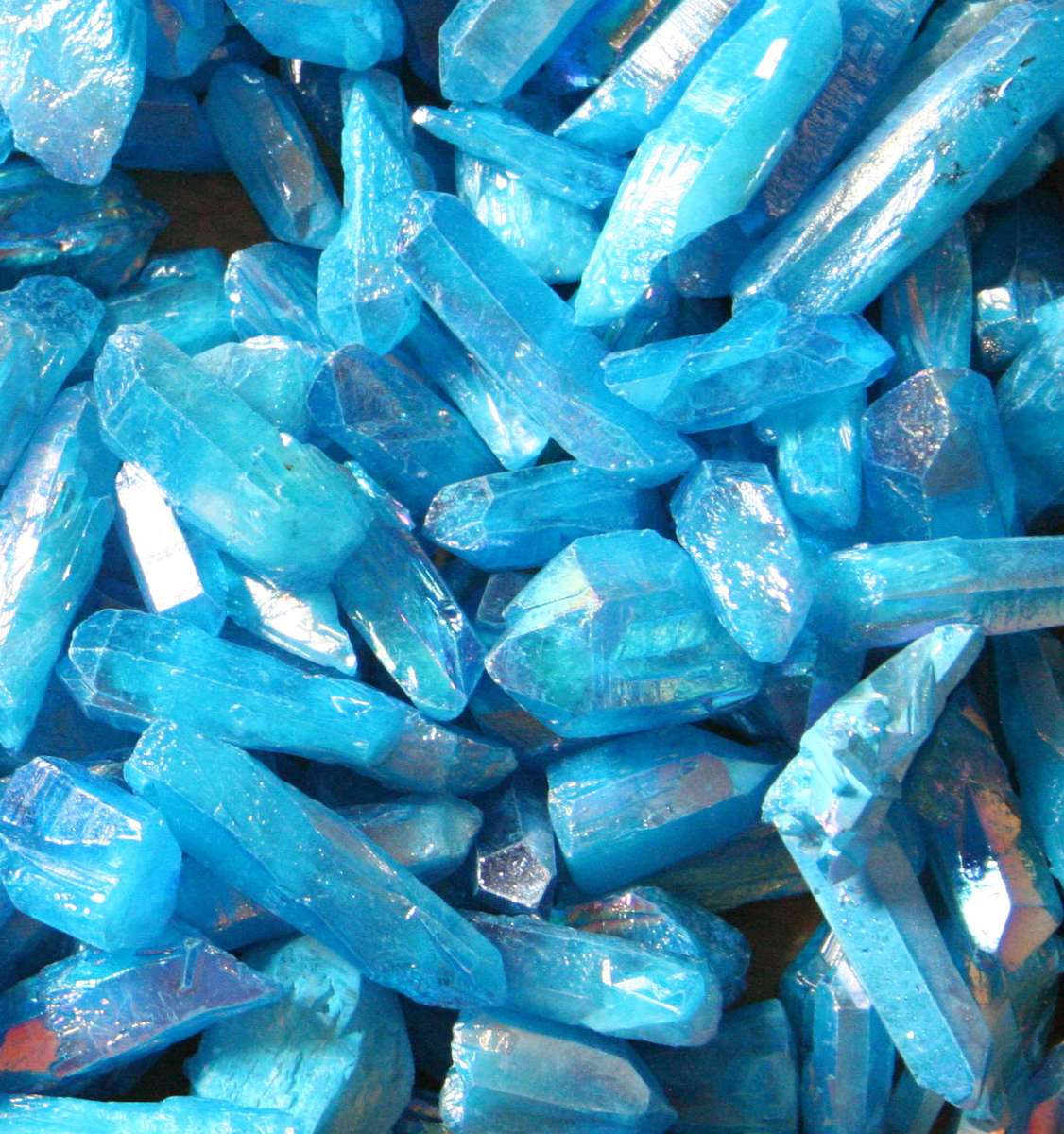 Blue Aura Quartz Crystals, 2-8cm - Silver Hills 0.05kg