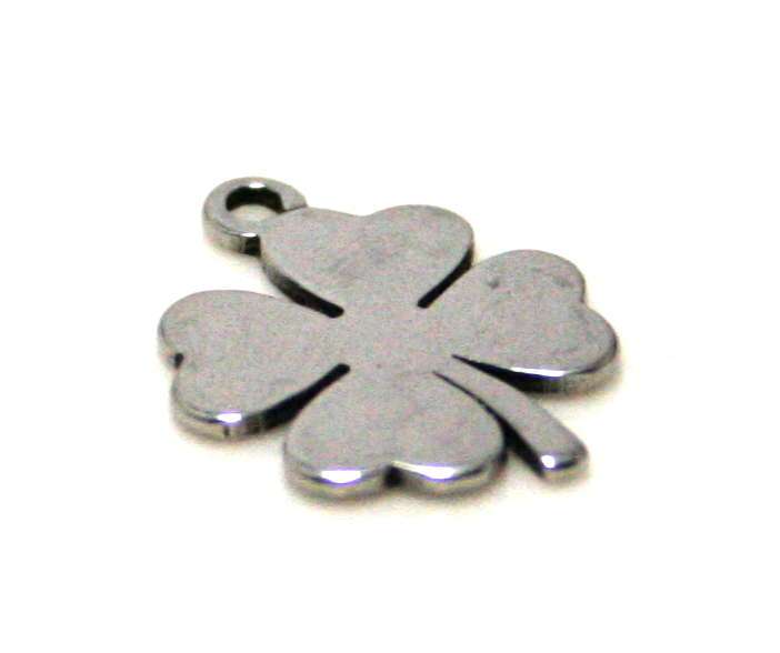 2 x Clover charm in stainless steel, 14mm