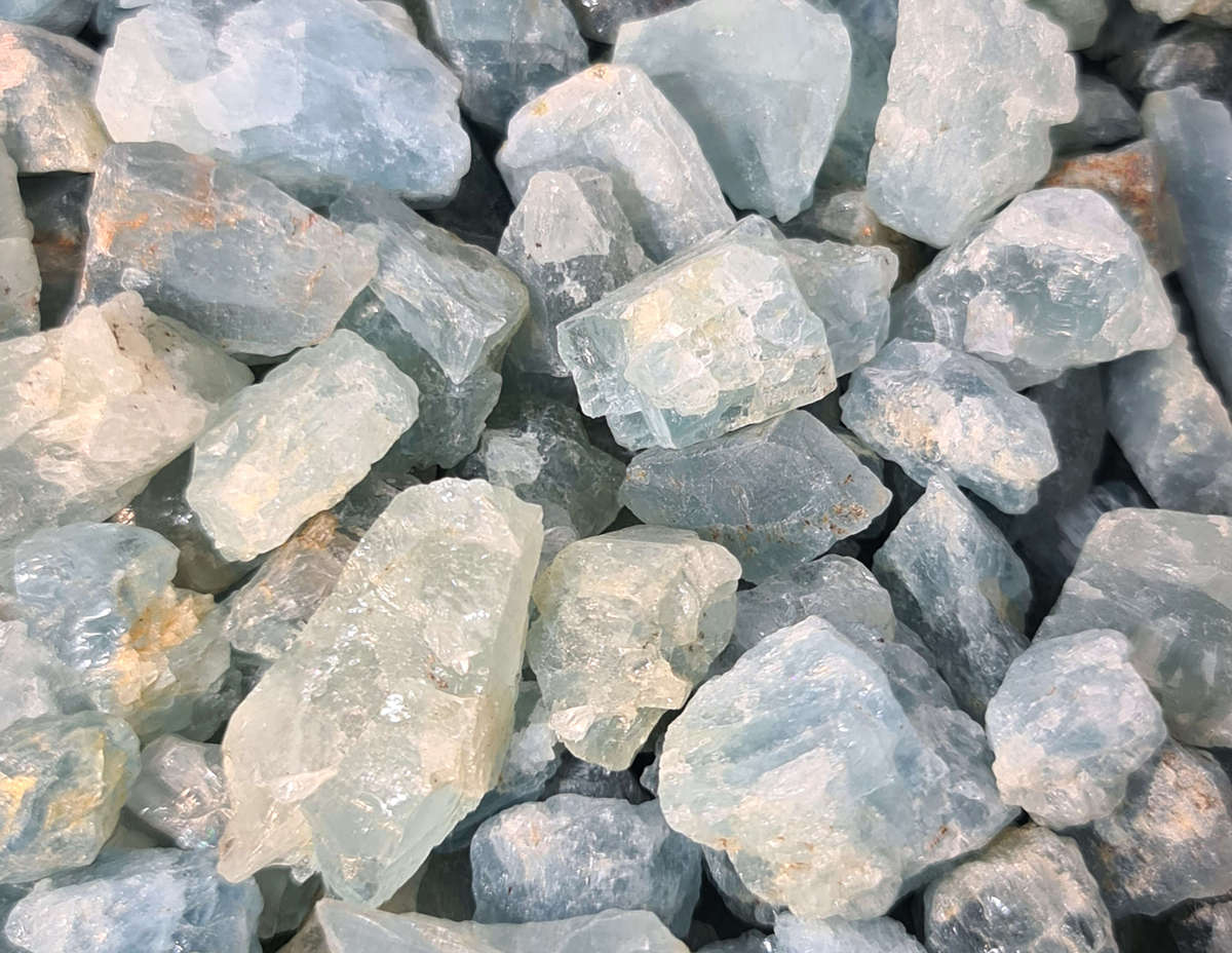 Rough Aquamarine, 15-20mm