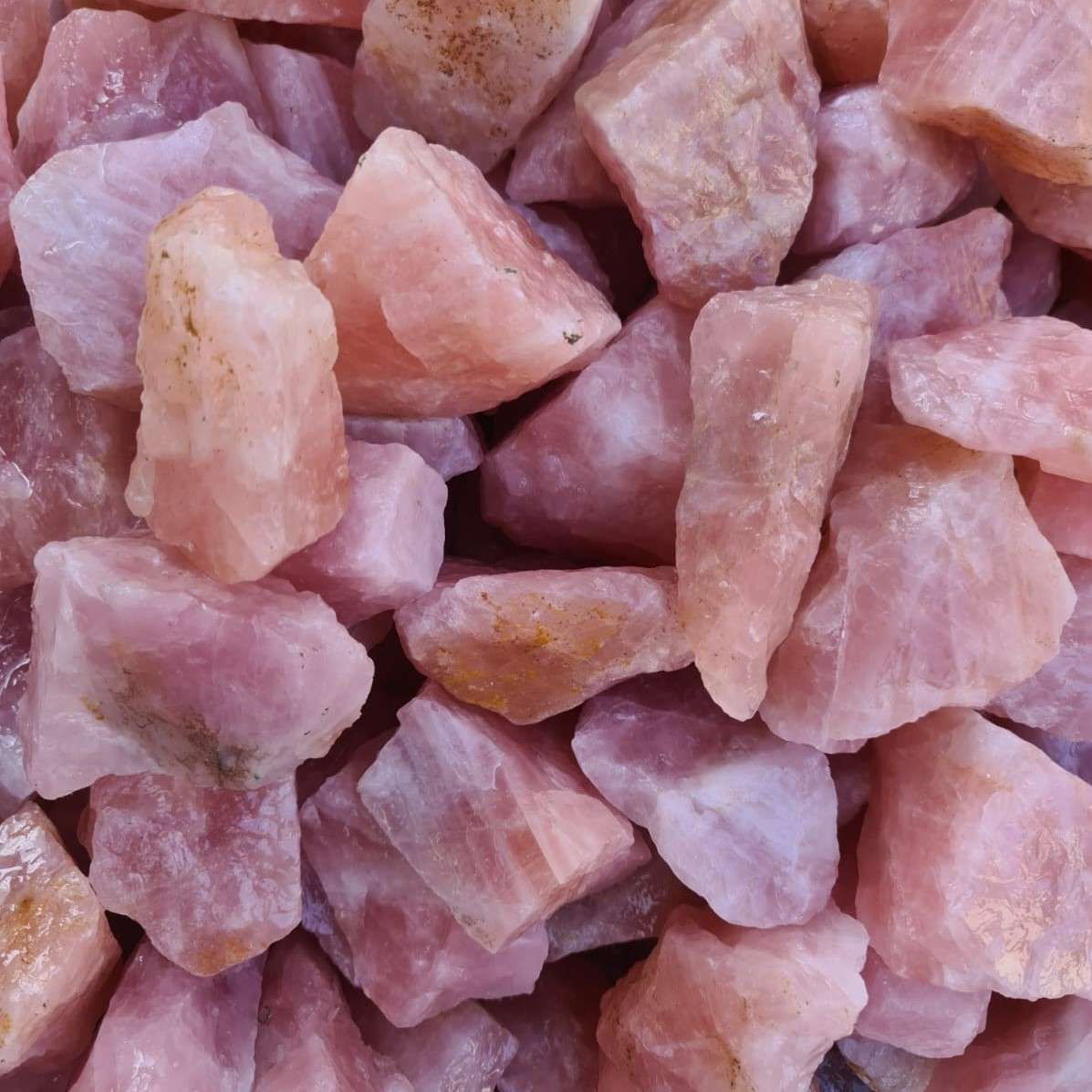 Rough rose quartz - per kilogram