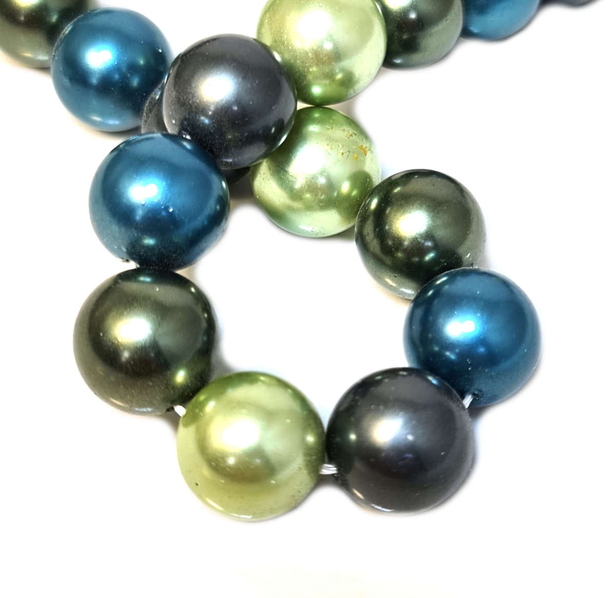 Shell pearl string, round - Tahitan, light green, dark green, 12mm, 40cm