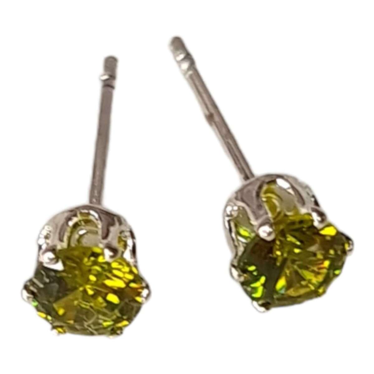 Cubic Zirconia stud earrings, peridot, 5mm
