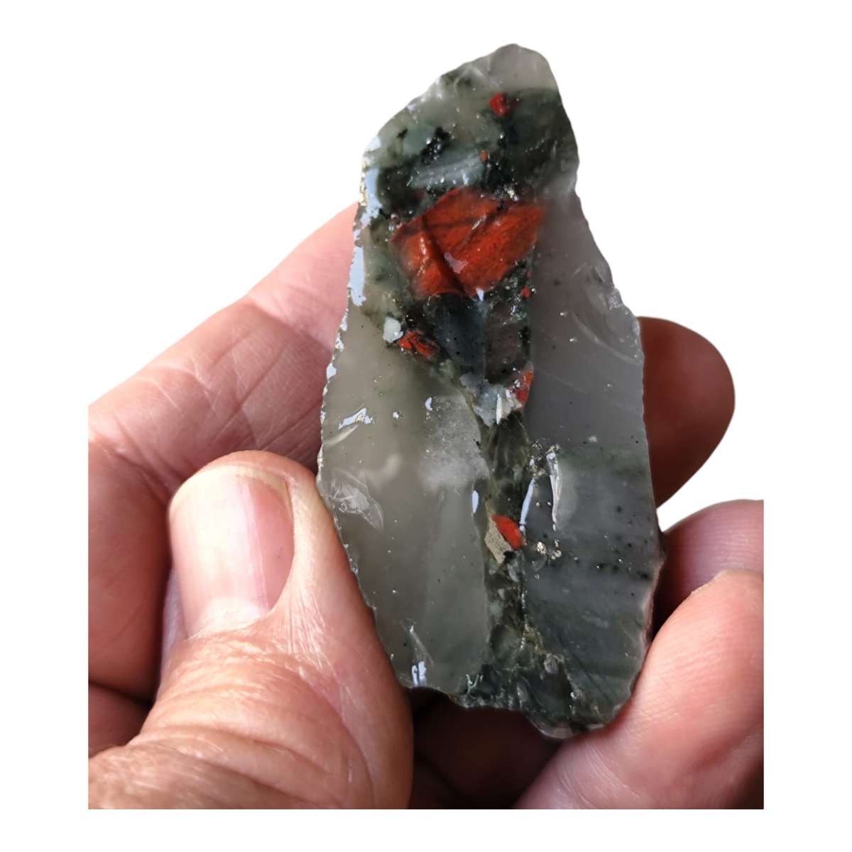 Rough Swazi Blood Stone. Aprox 4-5cm