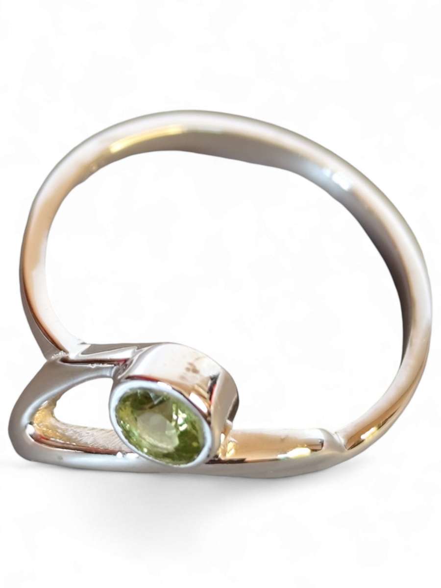 Peridot ring in 925 silver, Round, size 6