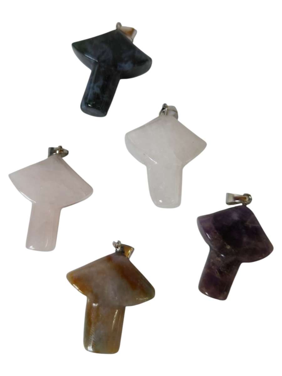 Assorted 2D gemstone mushroom pendants, 2.7 x 3.3cm