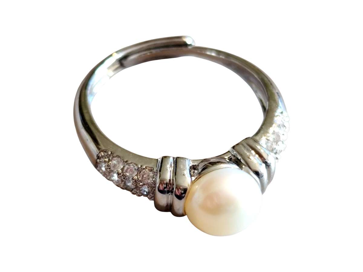 Freshwater pearl dress ring, Adjustable, 8mm A grade peach or white pearl