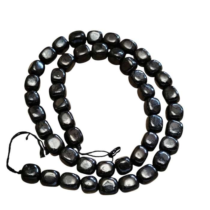 Shungite freeformed cube bead string 7.5mm, 39.5cm