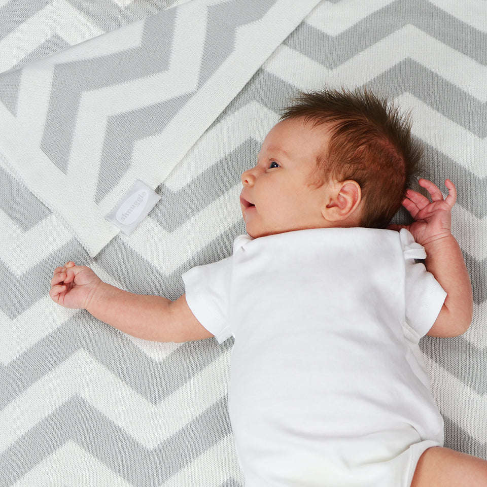 Shnuggle Luxury Knitted Blanket