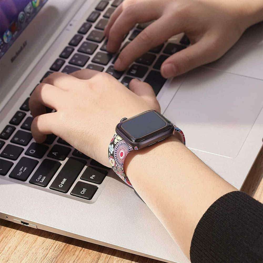 Flower Silicone Strap for 42/44/45/49mm Apple Watch- S/M