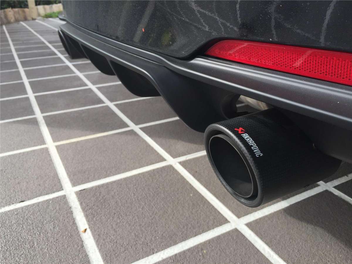 Akrapovic Exhaust Tip Tail Pipe (Carbon Fibre)